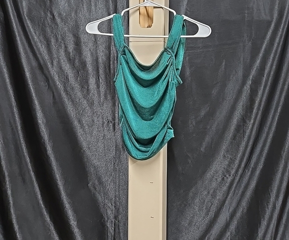 SHEIN Tops - Shein Teal Sleeveless Crop Top (Lightweight )